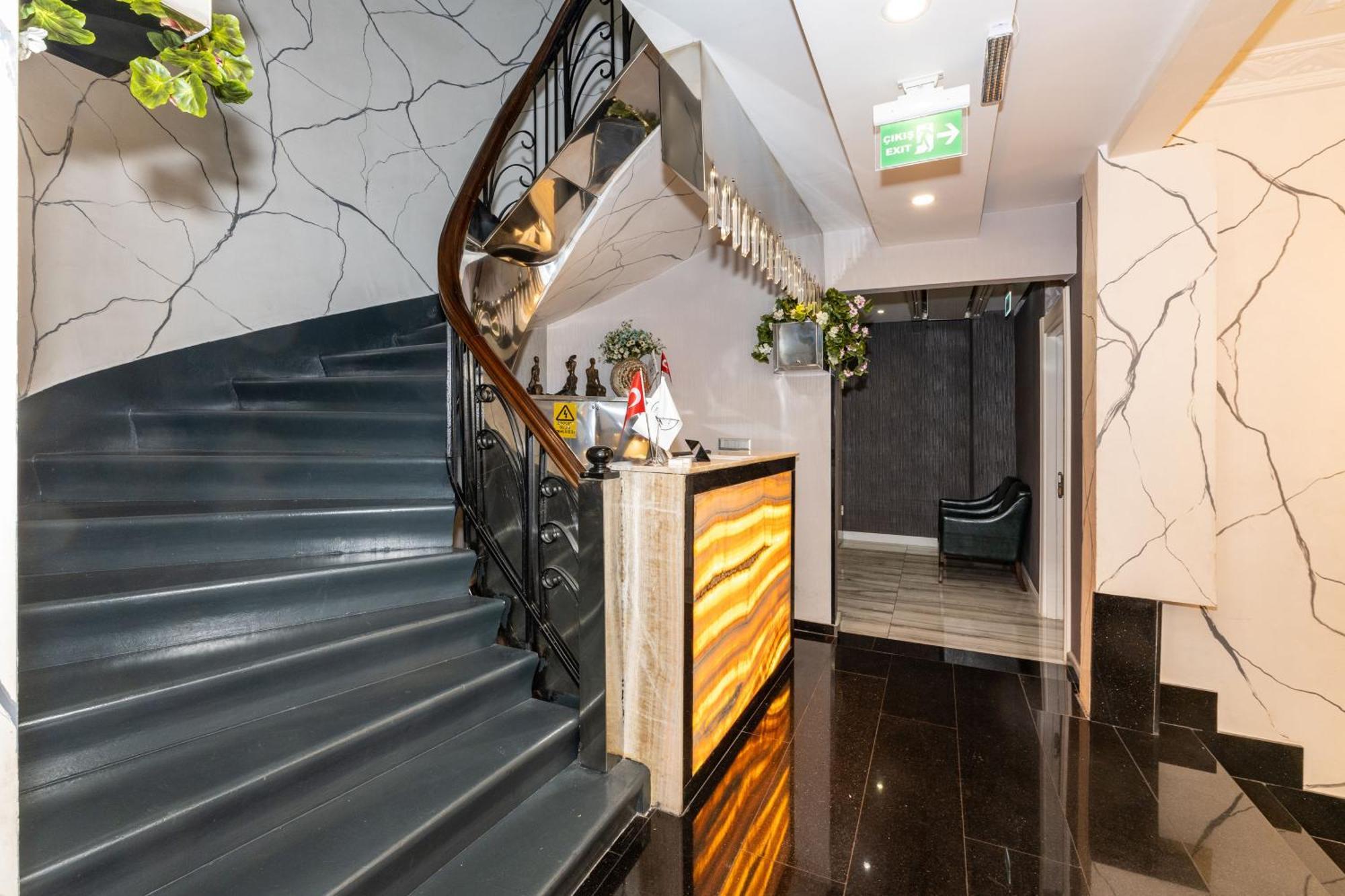 The Now Hotel Istanbul Exterior photo