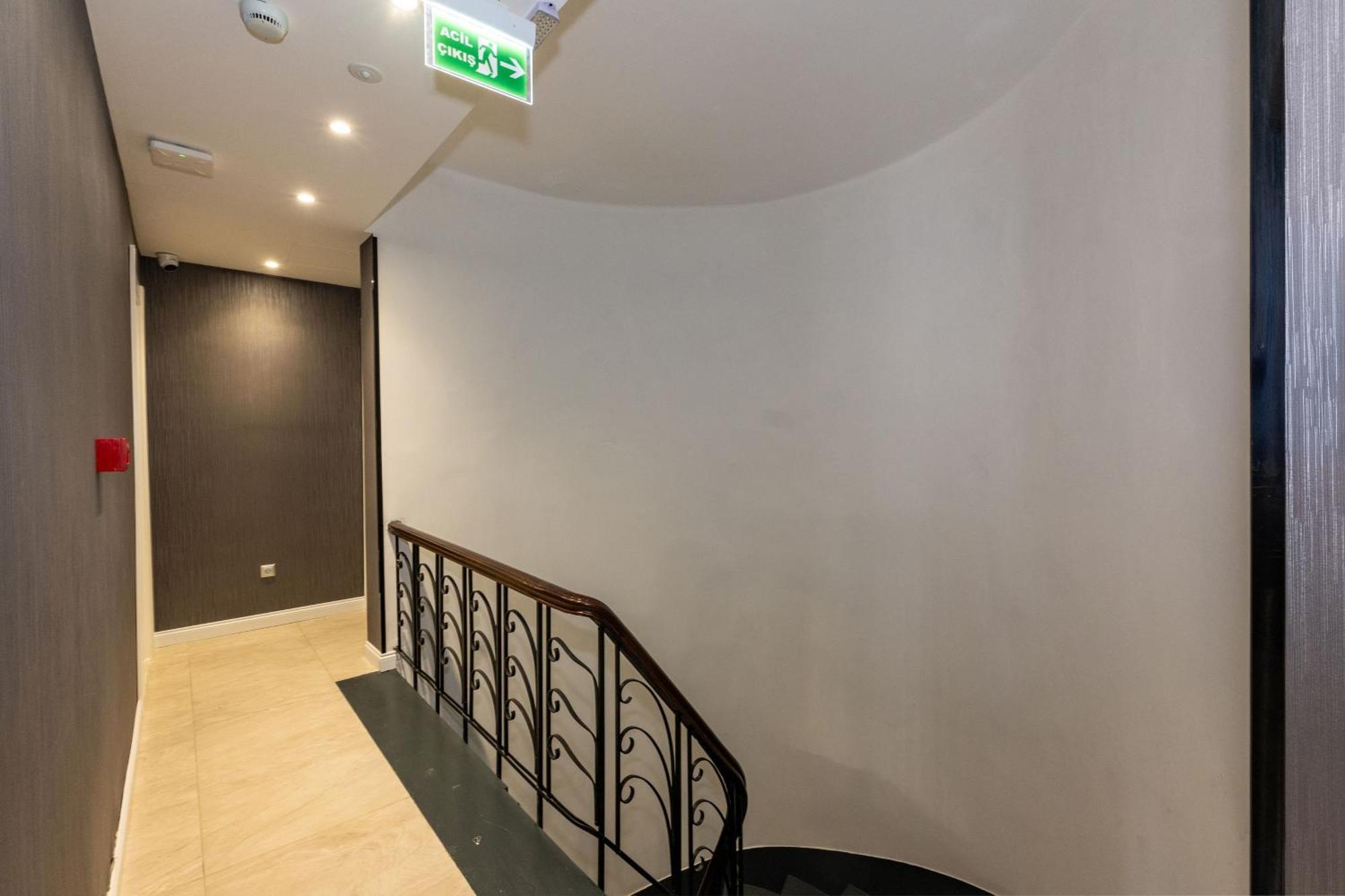 The Now Hotel Istanbul Exterior photo